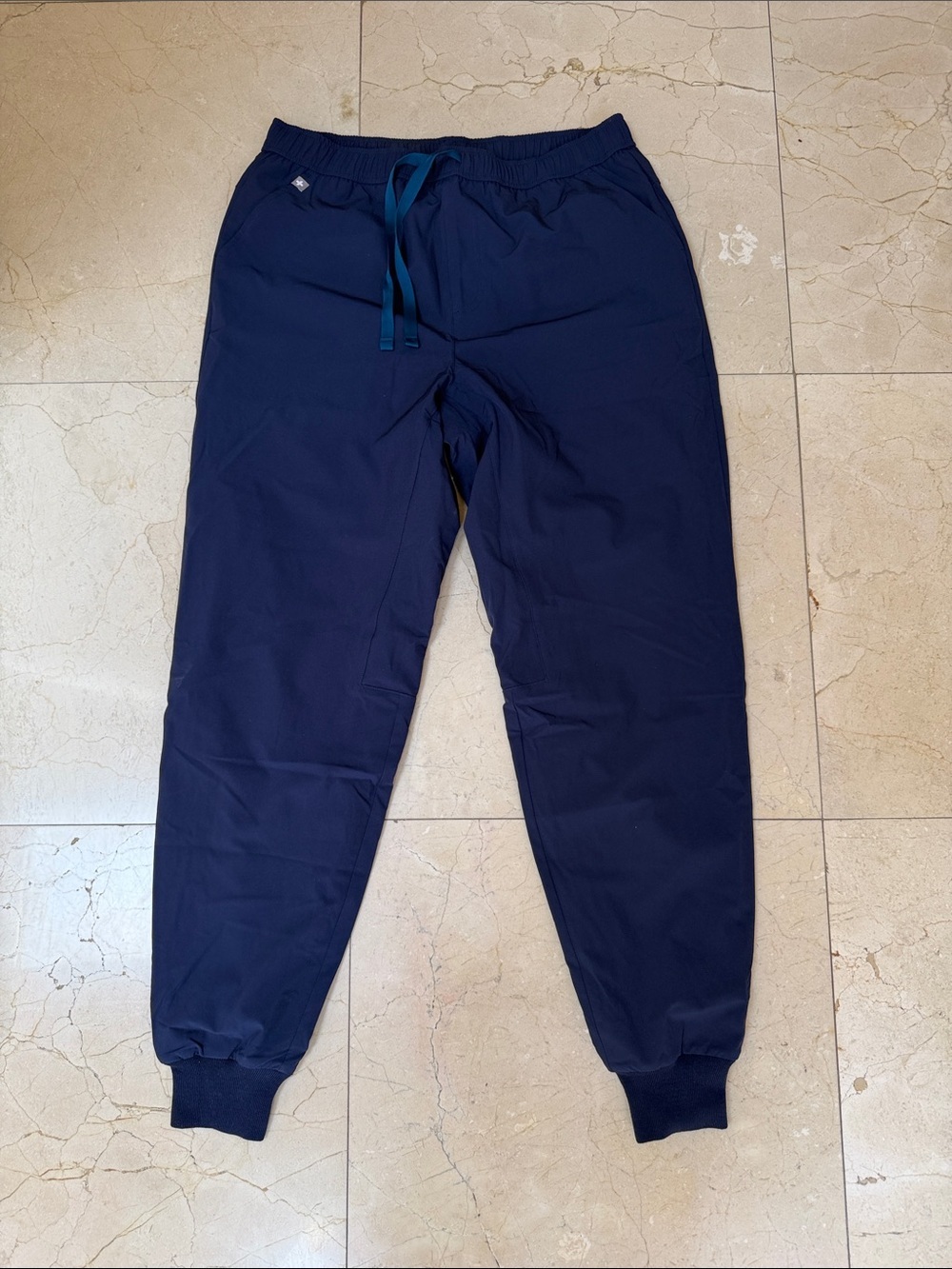 Men’s Figs jogger size Medium​